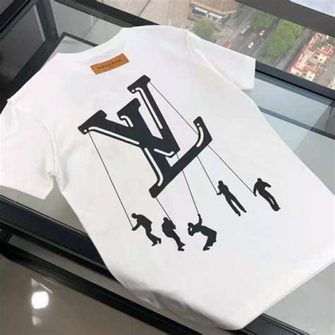 Louis Vuitton White Floating LV T.